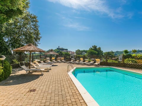 Swimming Pool, Resort, Eco Hotel, Outdoor Furniture, Resort Town, Hotel, Villa