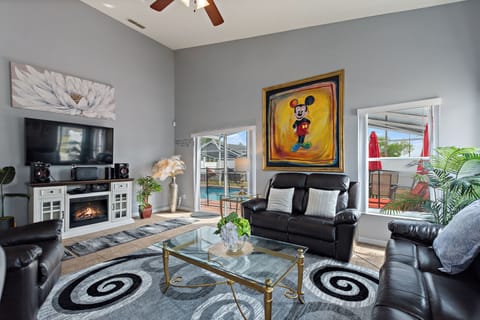 comfortable living room 