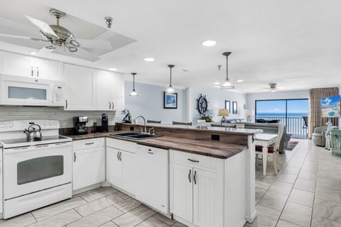 JC Resorts Sand Dollar 407 Kitchen Indian Shores-1(2048 Pixels)20