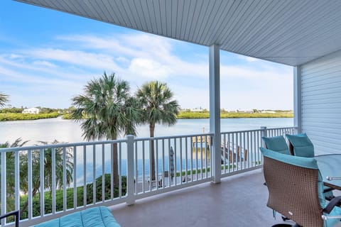 Gorgeous Views of Intracoastal Waterway