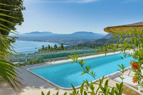 Private Pool Overlooking the Bay
Refresh in your private pool with sweeping views of Chania and the coastline.