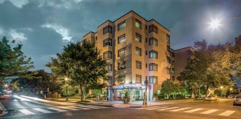 Soak in the evening glow outside your Capitol Hill stay.