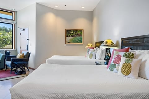 Unit with Two Queen size beds