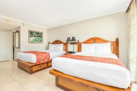 Comfortable Unit with Two Queen size beds