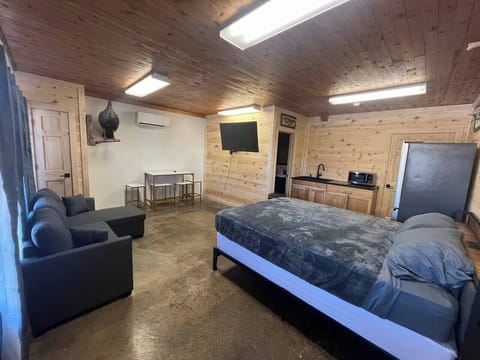 302885c9-267f-49ca-a1b1-ebfdf4a6e934