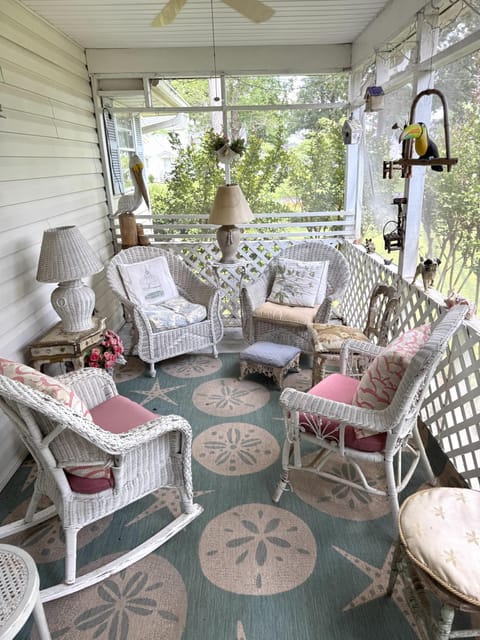 Screened Porch Sitting Area