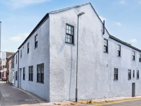 Exterior | Apartment 4 - Ye Olde Smithy, Stoke-on-Trent