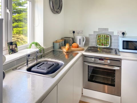 Kitchen | Gwennel Nook, St Agnes