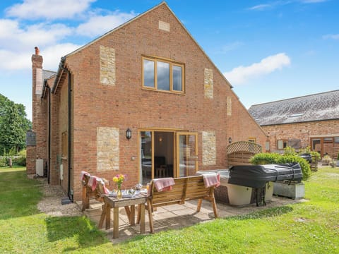 Exterior | Plumtree - The Victorian Barn, Blandford Forum