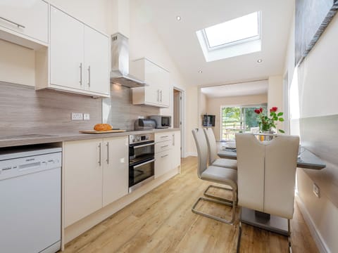 Kitchen/diner | Ashwood - The Victorian Barn, Blandford Forum