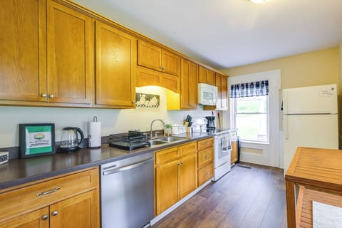 Kitchen | Cooking Basics | Coffee Maker | 1st Floor