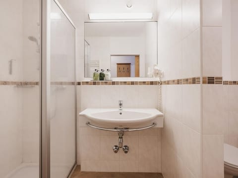 Superior room incl. breakfast - VAYA Zell am See House in Zell am See