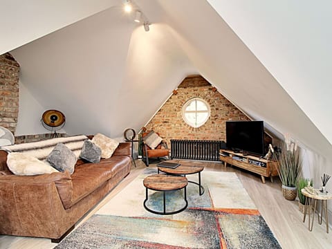 Furniture, Interior Design, Wall, Flooring, Wood, Floor, Ceiling, Couch, Living Room, Home