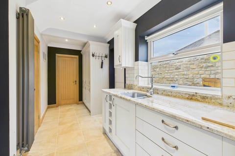 Castle View, Startforth - Host & Stay