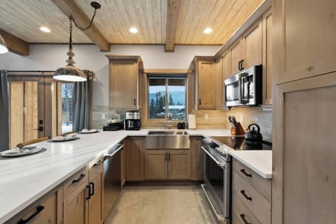 Fully stocked kitchen for the chef ready to create a memorable feast for their family and friends.