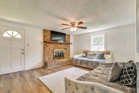 Charlotte Vacation Rental | 4BR | 2BA | 1,700 Sq Ft | 4 Steps to Enter