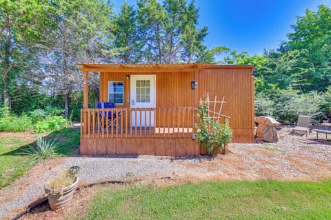 Kingston Vacation Rental | Studio | 1BA | 4 Steps to Enter | 240 Sq Ft