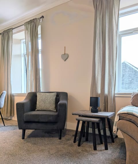 Living Room / Lounge