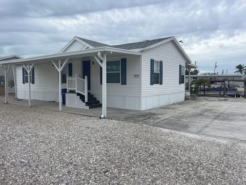 Exterior with parking