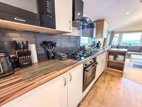 This thoughtful open design not only maximises your living space, but also creates a cosy, communal hub for sharing stories, planning tomorrow's journey, or simply watching the world go by.