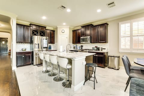 Kitchen | Cooking Basics | Dishwasher | 1st Floor