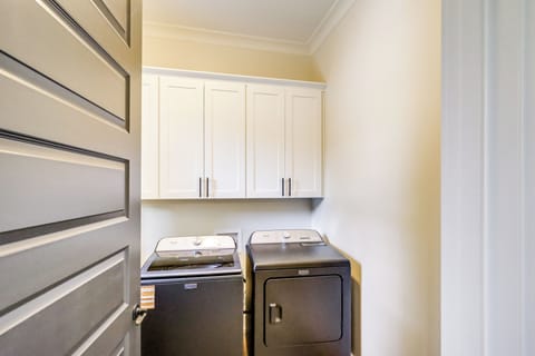 Washer & Dryer | 2nd Floor