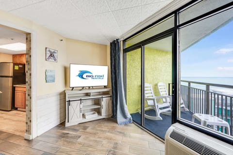 Bright Living Space with Ocean Views 🌊
