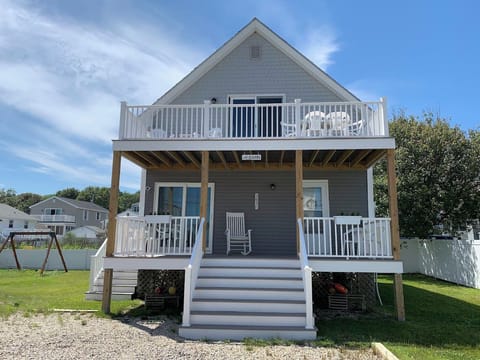 The Sea Breeze Cottage