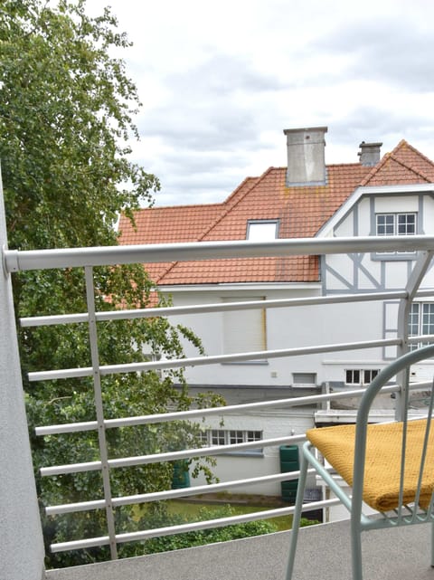 Balcony with Urban View