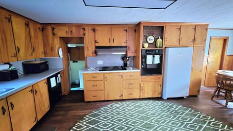 Spacious kitchen with table for 8 and all the tools you need.