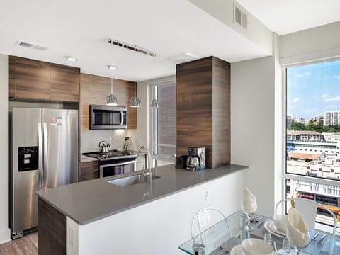 Irvine 2 Bedroom Kitchen