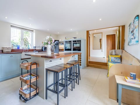 Kitchen | Hay Boathouse/Maes-y-Caer, Hay On Wye