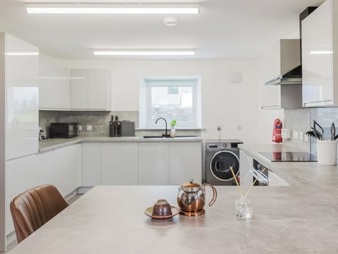 Kitchen | Go Ye Cottage, Achmore