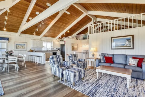 Main Level,Living Area,