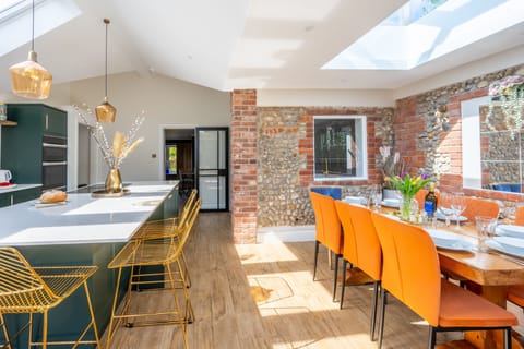 Ground floor: Light and airy kitchen/ diner
