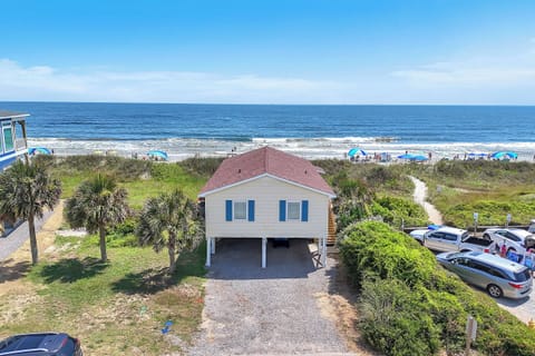 Exterior - Streetside / Overlooking the Ocean