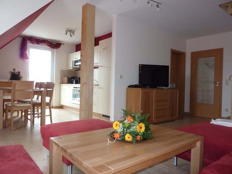 Wohnzimmer und Küche