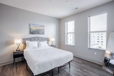 Stylish 1BR/1BA CozySuites at the Banks