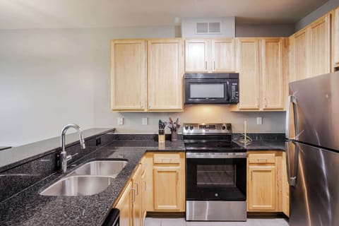 Fully equipped kitchen