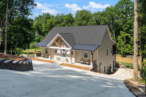 Front view with plenty of parking