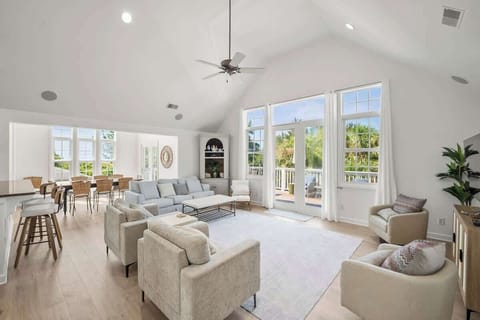 723 Seahorse Road