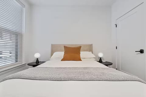 Unit with one Double bed