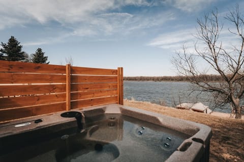 Hot Tub with Riverview