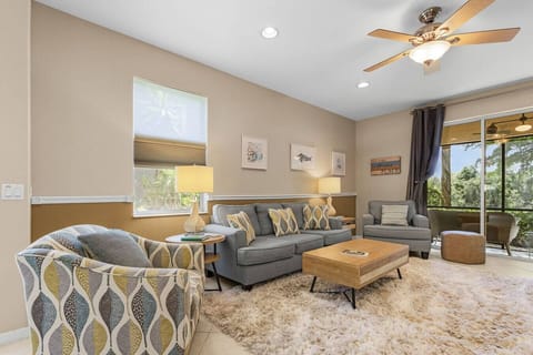A warm welcome to the luxurious living room