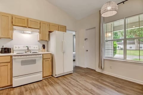 Open kitchen and dining space with plenty of room to move around.