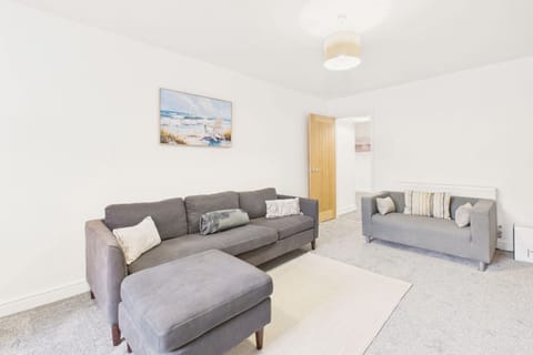 Drummond Suite, North Shields - Host & Stay