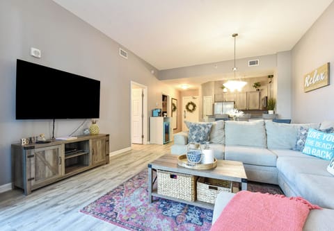 The Palms of Destin 2107 - Open Living Area