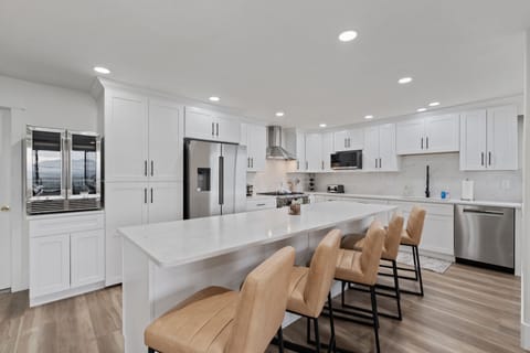 Indoors, Kitchen, Architecture, Building, Dining Room