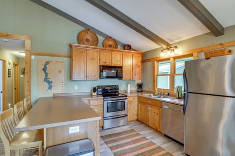 Kitchen | Cooking Basics | Coffee Maker | Main Level