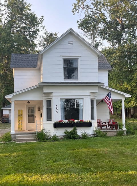 Front of home facing Tunnel of Trees.